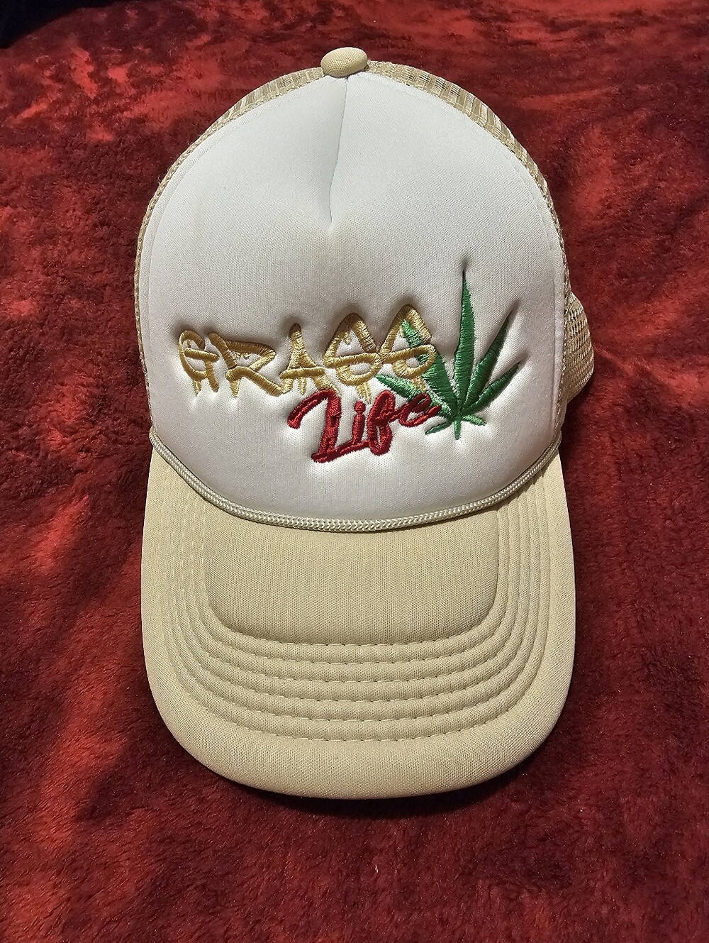 Beige Trucker Hat with 'Grass Life' Embroidery